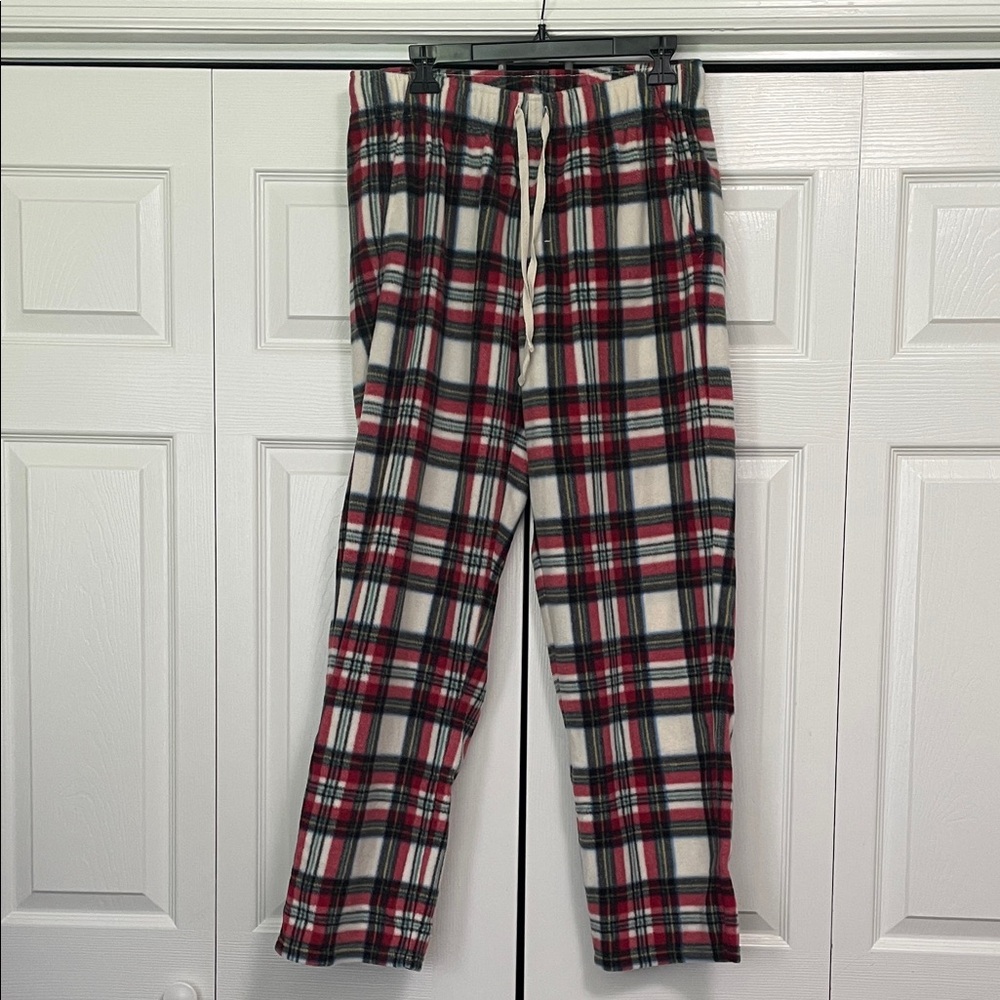 GUC Old Navy fleece plaid pants. Size L. Pockets, elastic waist w/ drawstring